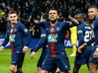 兰博电竞-包含冲刺阶段体能课后，金州勇士队长鼓劲备战法国杯，引发热议，赛程密集仍需轮换的词条